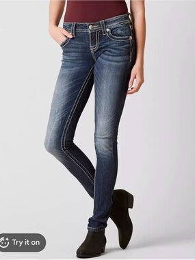 Miss Me Signature Skinny Stretch Jeans
Size 30